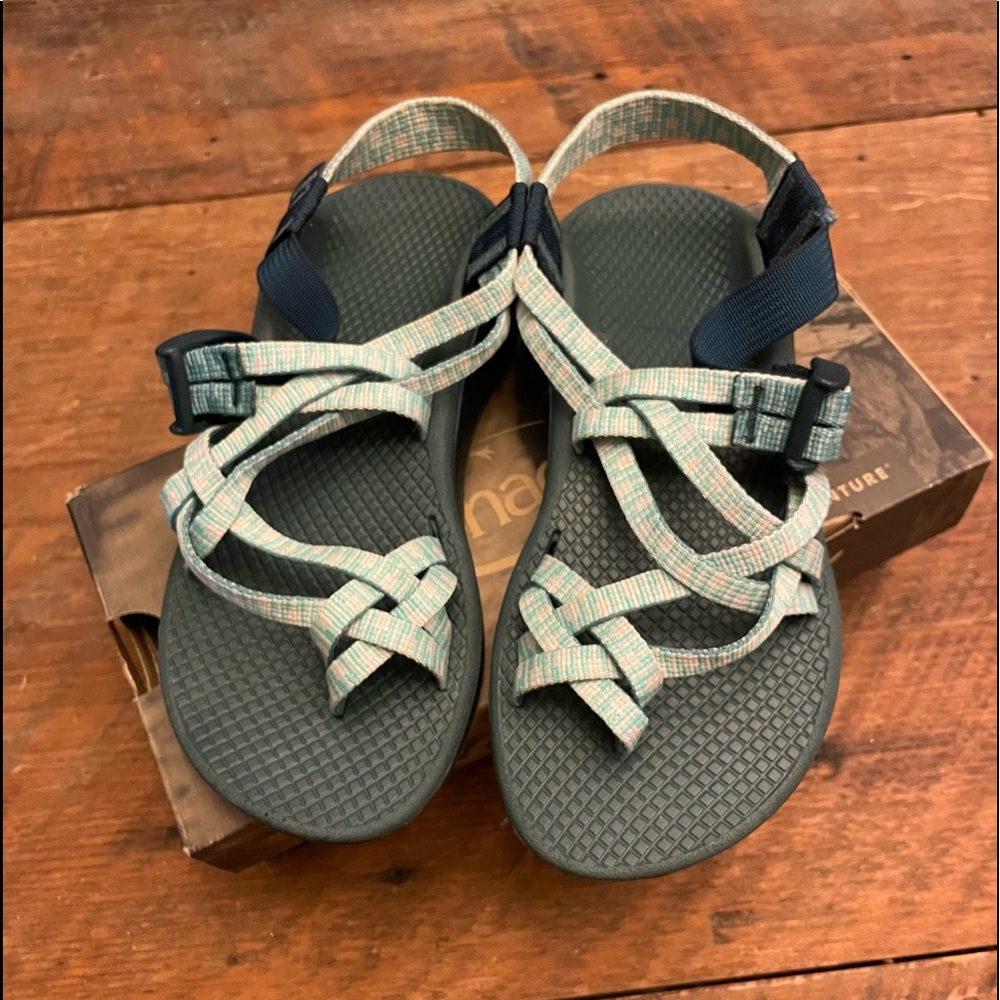 New in box, women’s Chaco sandals size 5